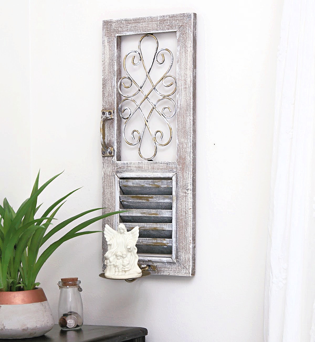 I also set the angel on the metal holder