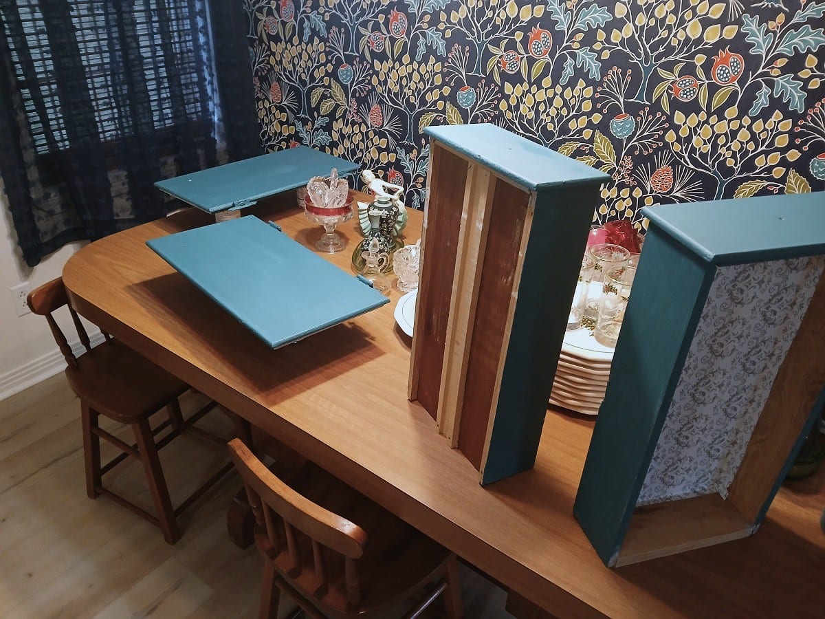 painting bathroom vanity doors with Dixie Belle Silk Paint (8)