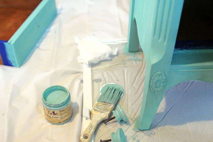 painting bedroom furniture with a coastal cottage vibe