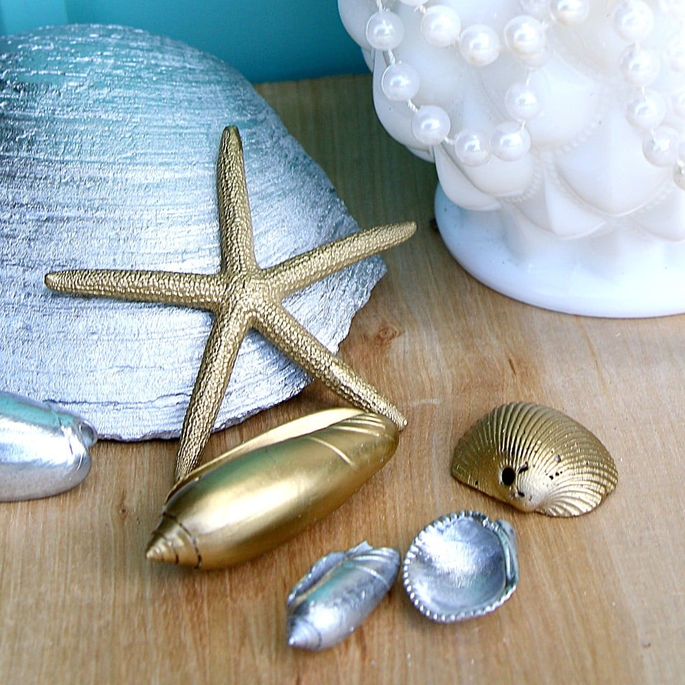 spray paint seashells and starfish metallic gold 