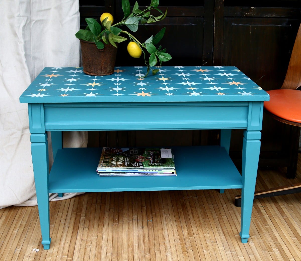how to paint a side table with Dixie Belle Paint and stencil with retro stars from Funky Junk Interiors by Petticoat Junktion