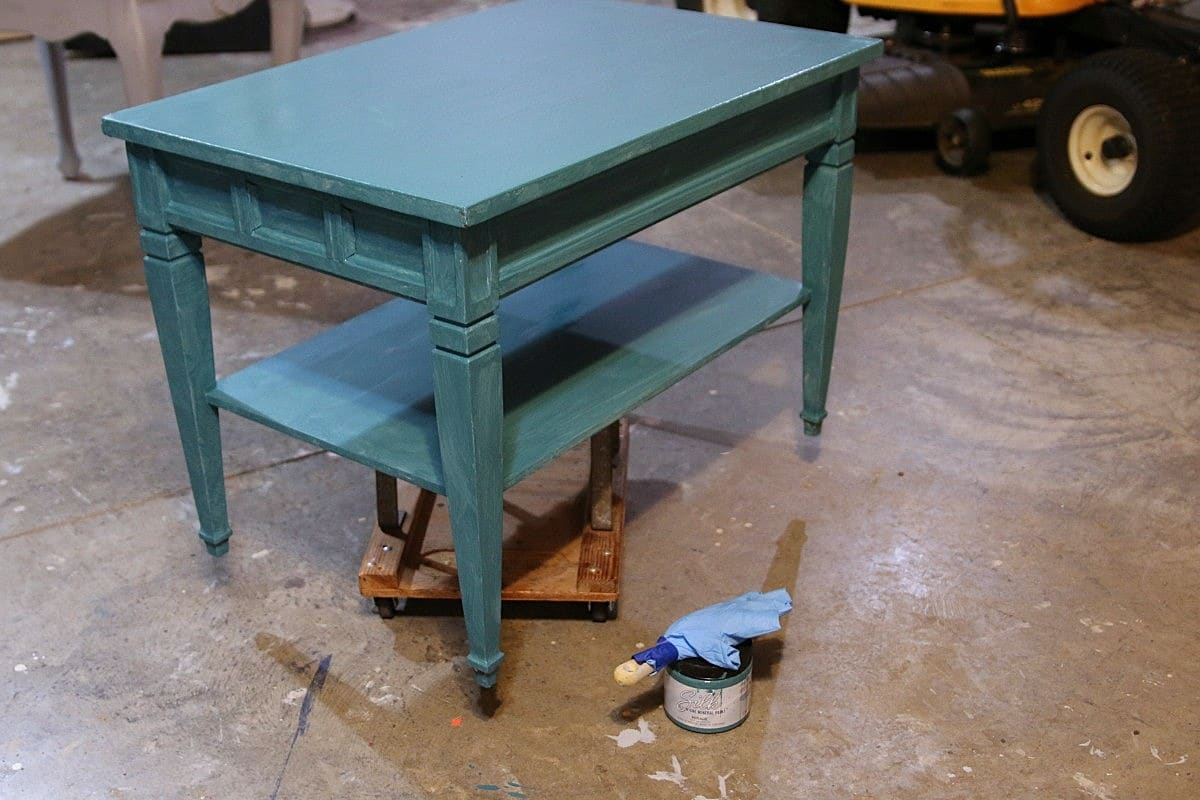 how to paint furniture with Dixie Belle Silk paint color Mirage