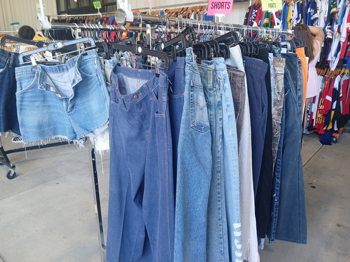 Nashville Flea Market shopping trip with Petticoat Junktion (1)