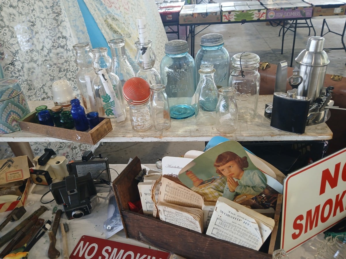 Nashville Flea Market shopping trip with Petticoat Junktion (31)