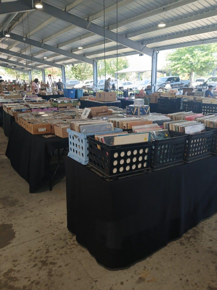 Nashville Flea Market shopping trip with Petticoat Junktion (33)