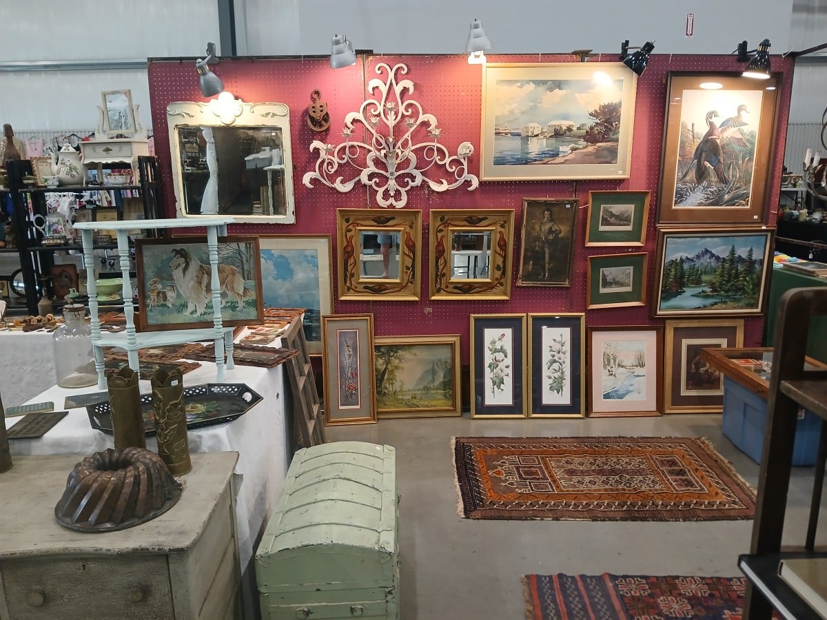 Nashville Flea Market shopping trip with Petticoat Junktion (36)