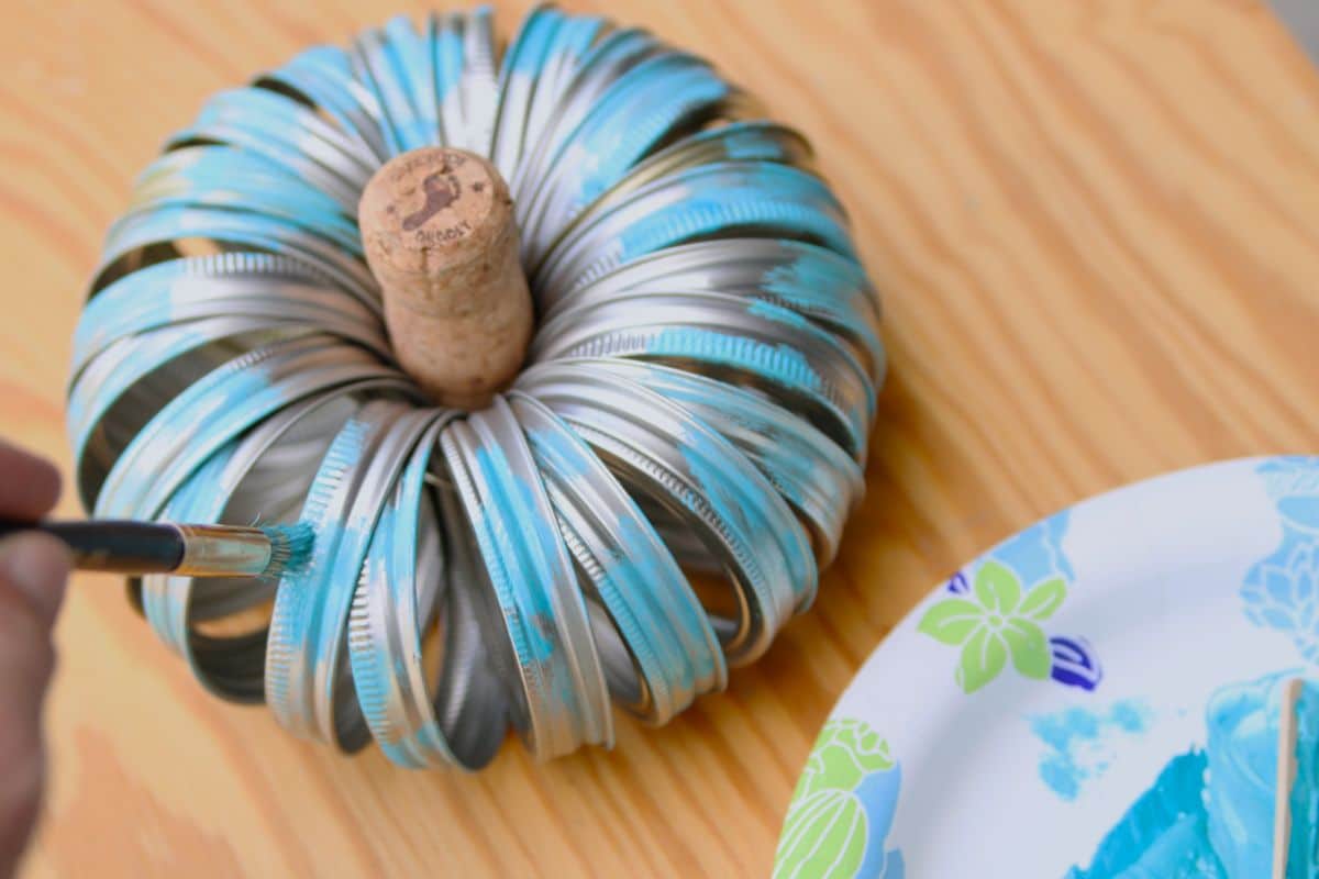 how to make a pumpkin with jar rings and paint