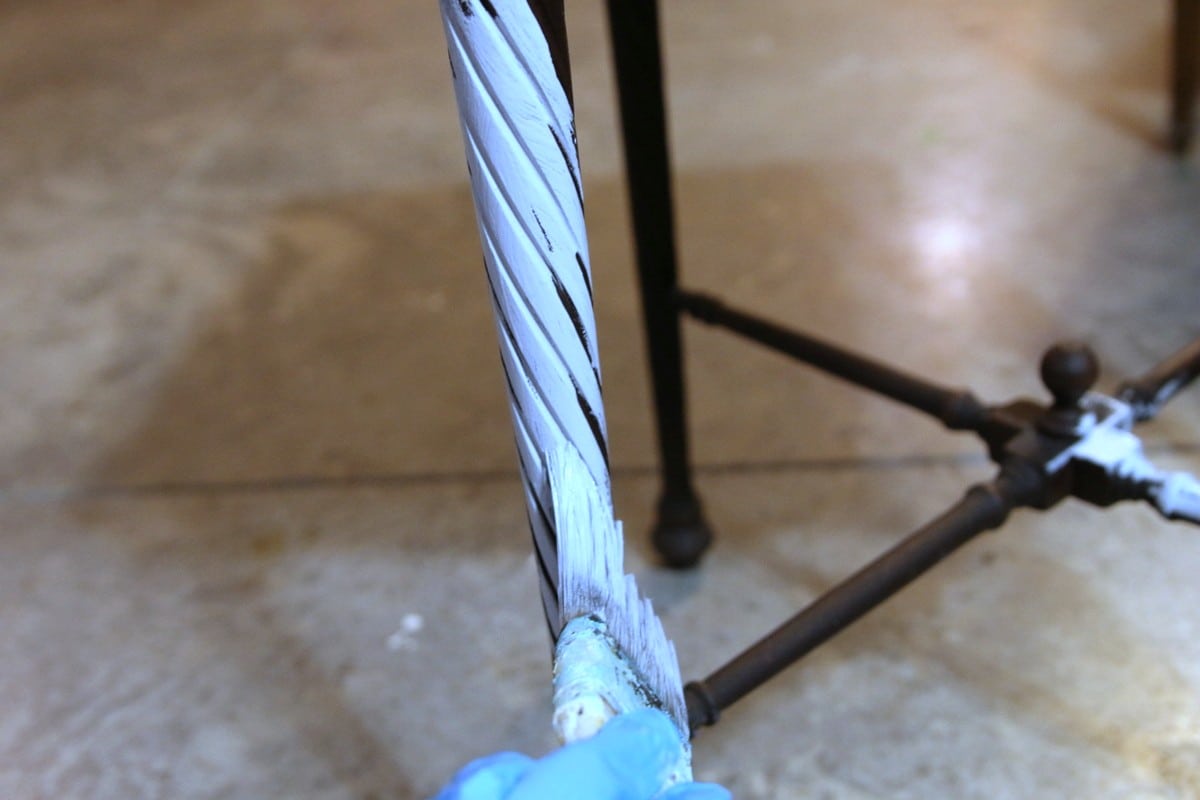 how to prime furniture before painting