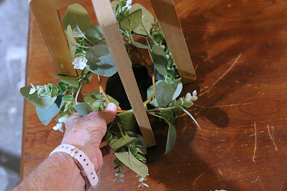 how to upcycle thrift store candle holders and wreaths (8)