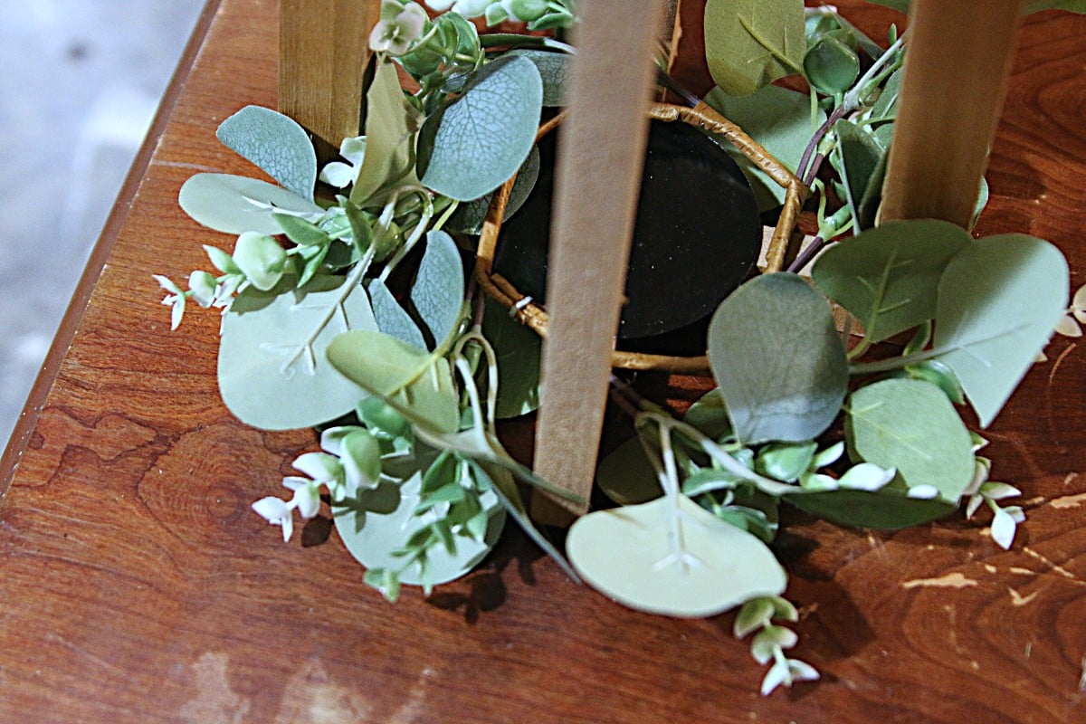 how to upcycle thrift store candle holders and wreaths (9)