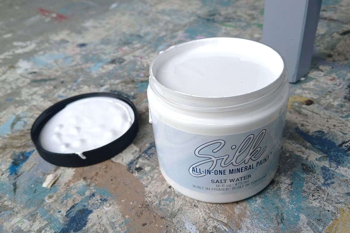 Dixie Belle Silk Mineral Paint color Salt Water for painting furniture
