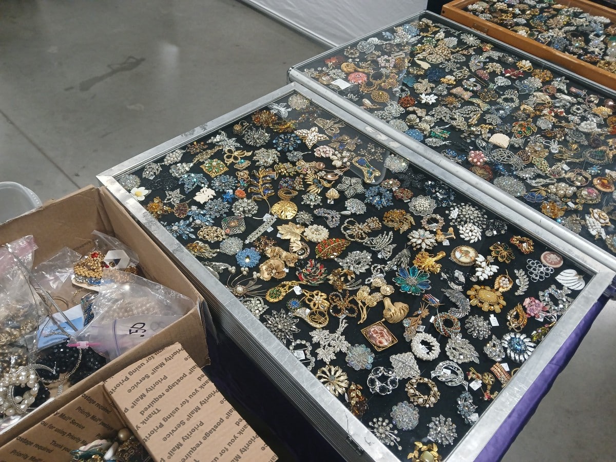 Shopping the Nashville Flea Market with Petticoat Junktion