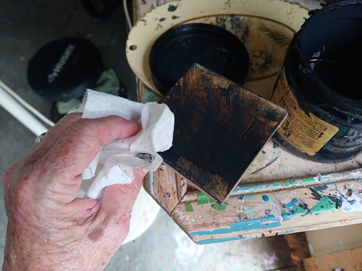 how to use a wood block to faux distress painted furniture